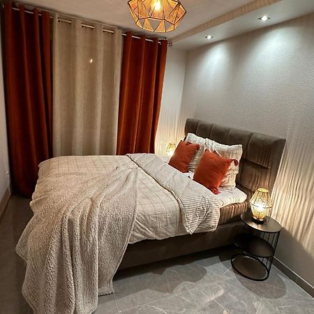 T3 5 Etoile Jacuzzi Toulouse Exterior foto